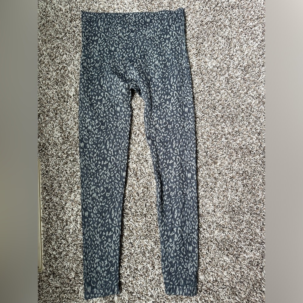 NWOT - Spanx Look At Me Now Seamless
Leggings 2XL